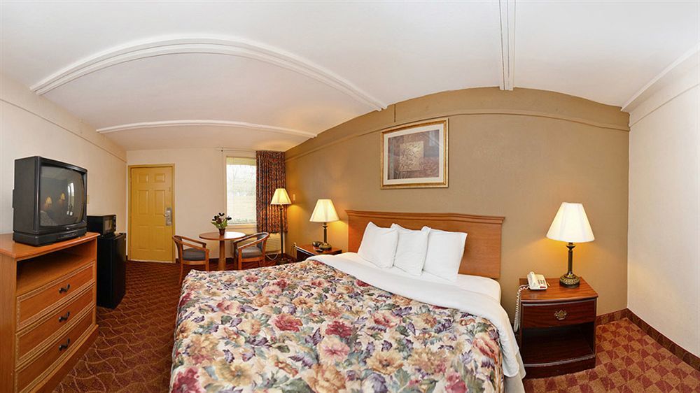 Spanish Trace Inn Athens Extérieur photo