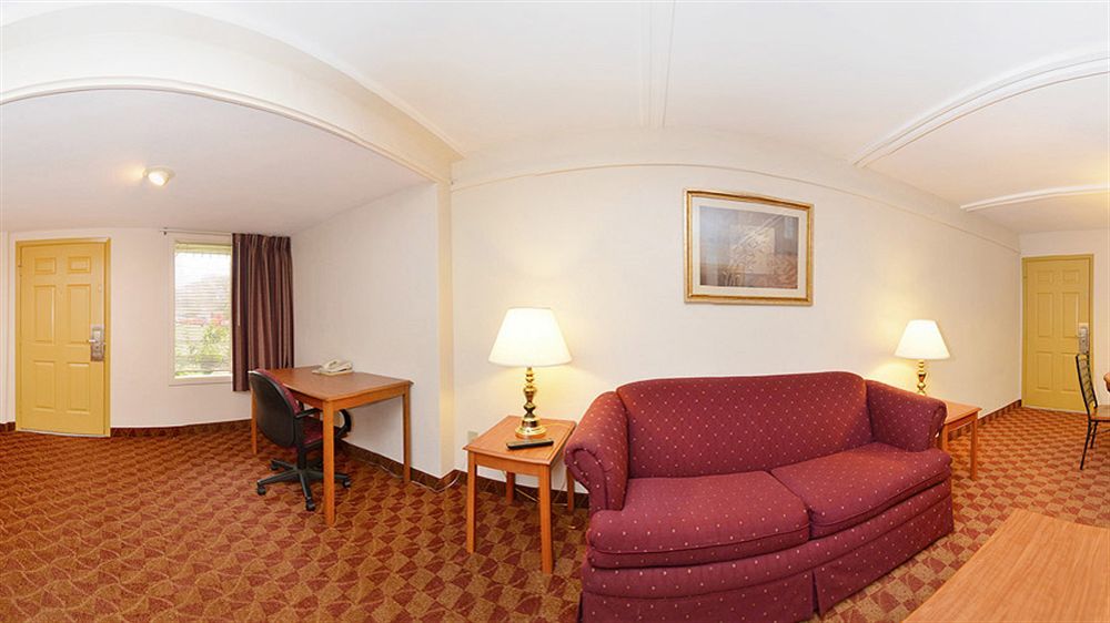 Spanish Trace Inn Athens Extérieur photo
