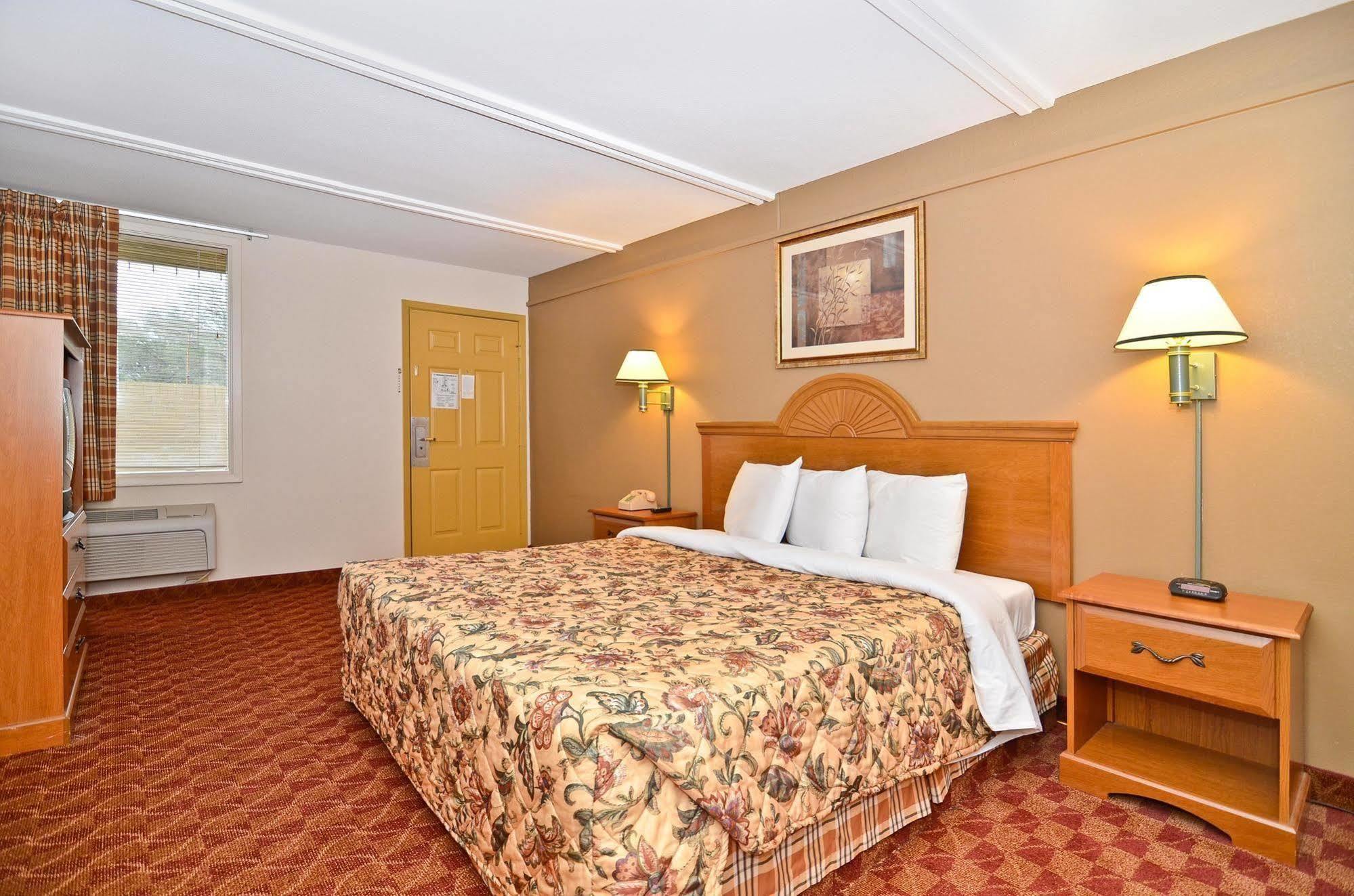 Spanish Trace Inn Athens Extérieur photo